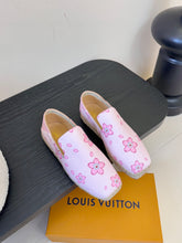 China Replica LV Women Shoes 108usd Only